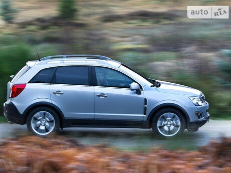 Опель Антара 2013 року Opel Antara 2013 року