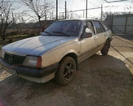 Opel Ascona 1986 року