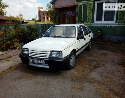 Opel Ascona 1987 года