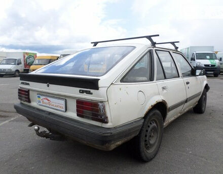 Opel Ascona 1983 года