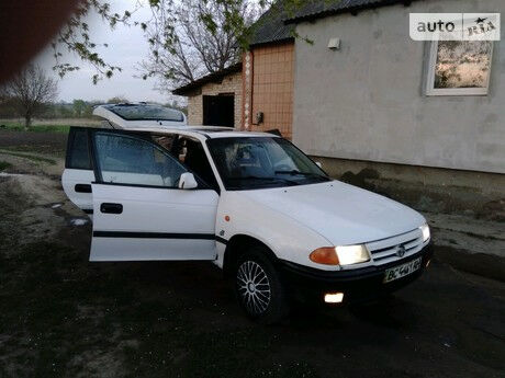 Опель Астра Ф 1994 года Opel Astra F 1994 года