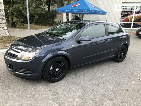 Opel Astra GTC 2009 года