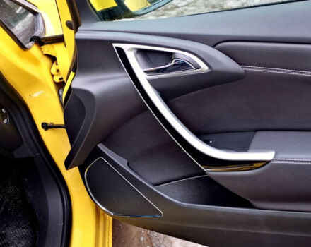 Opel Astra GTC 2014 года - Фото 11 авто