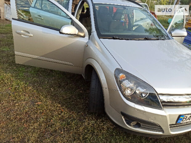 Opel Astra H 2005 року