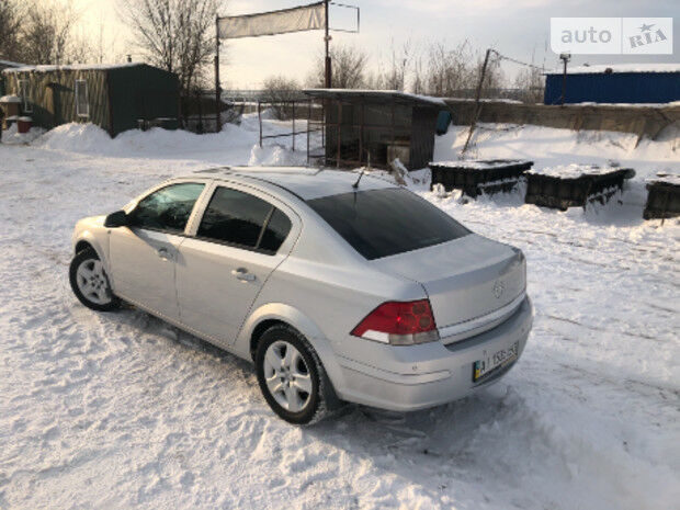 Opel Astra H 2013 года