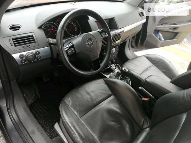 Opel Astra H 2010 року