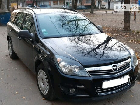 Opel Astra H 2010 года