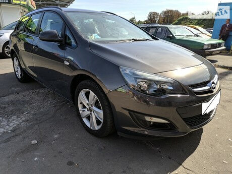 Opel Astra J 2014 року