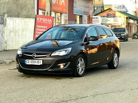 Opel Astra J 2012 года