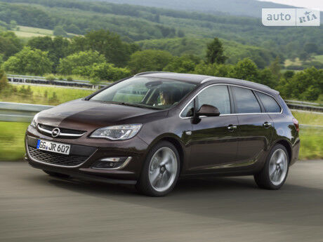 Опель Астра Джей 2013 года Opel Astra J 2013 года