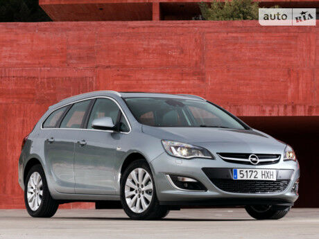Опель Астра Джей 2011 года Opel Astra J 2011 года