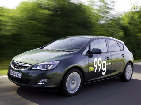 Опель Астра Джей 2011 года Opel Astra J 2011 года