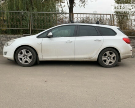 Opel Astra J 2011 року