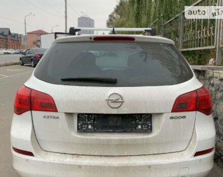 Opel Astra J 2011 года - Фото 2 авто