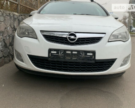 Opel Astra J 2011 року - Фото 3 автомобіля