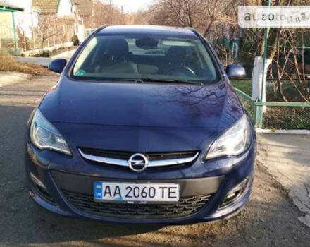 Opel Astra J 2013 года