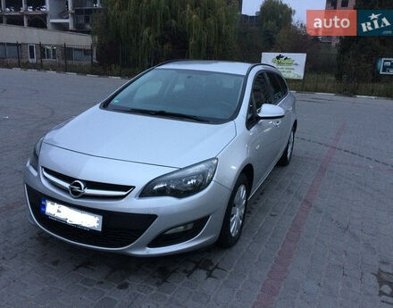 Opel Astra J 2013 року