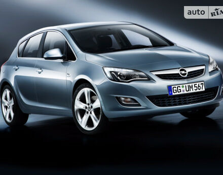 Opel Astra J 2013 року