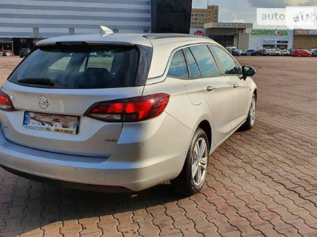 Opel Astra K 2017 года