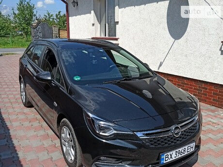 Opel Astra K 2016 року