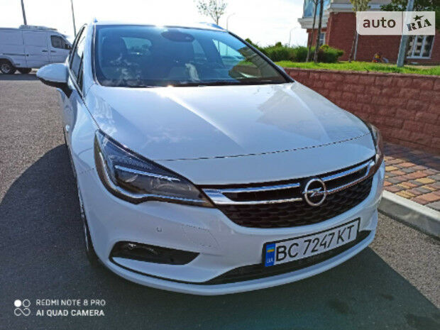 Opel Astra K 2017 года