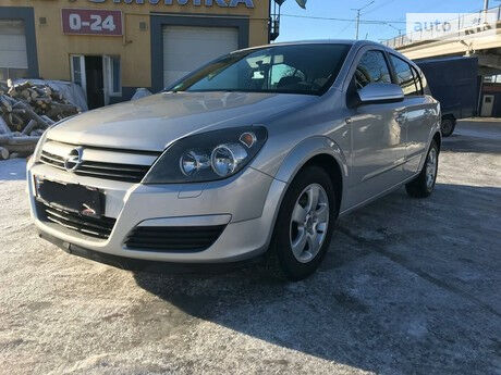 Опель Астра 2005 року Opel Astra 2005 року