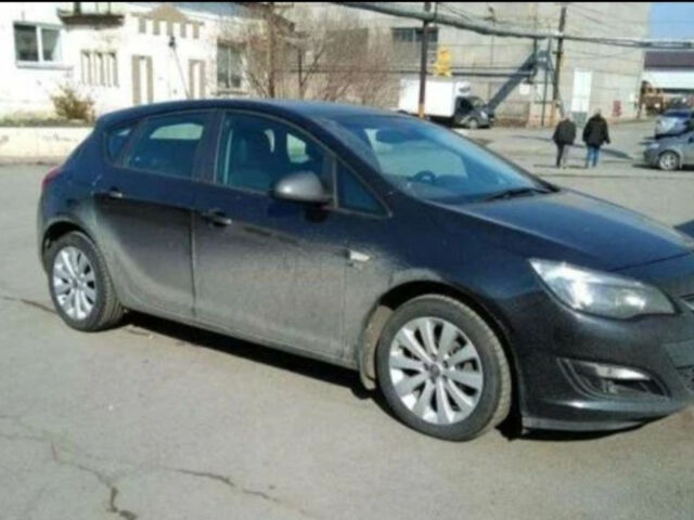 Opel Astra 2014 року