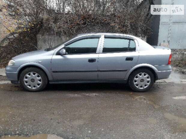 Opel Astra 2002 года