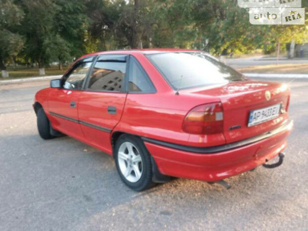 Opel Astra 1992 року