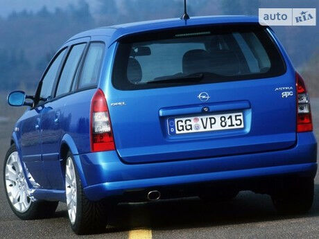 Опель Астра 2012 року Opel Astra 2012 року
