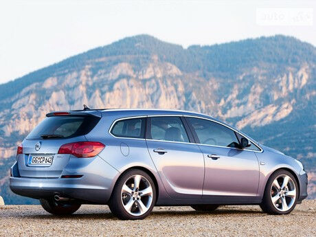 Опель Астра 2008 года Opel Astra 2008 года