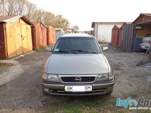 Opel Astra 1996 року