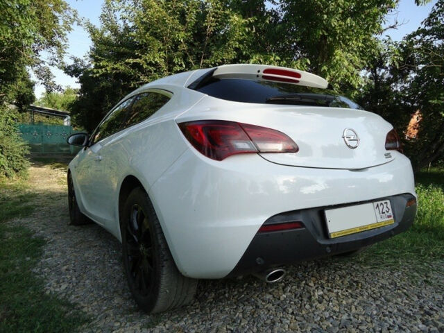 Opel Astra 2013 года