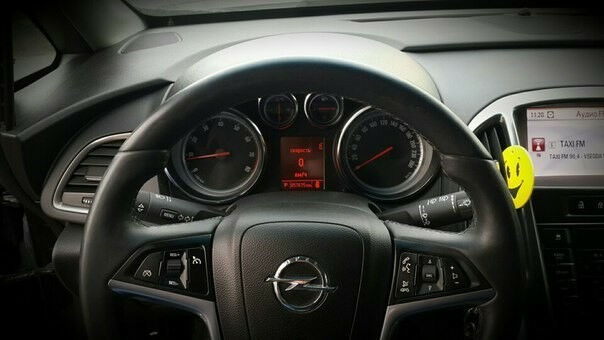 Opel Astra 2012 року