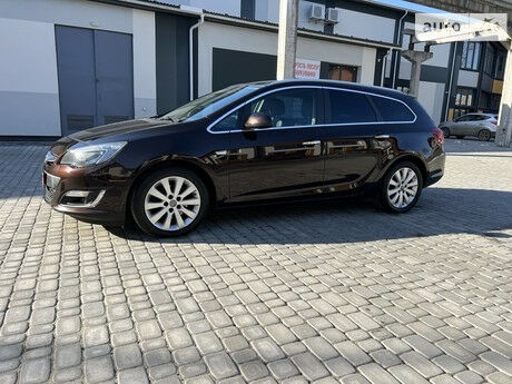 Opel Astra 2013 года