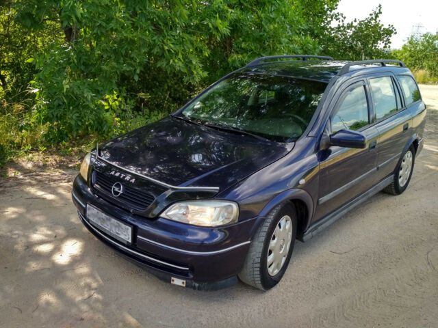 Opel Astra 2000 года