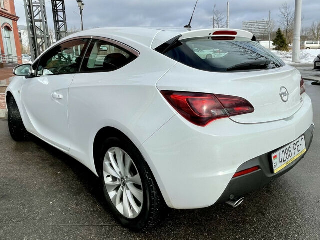 Opel Astra 2014 года