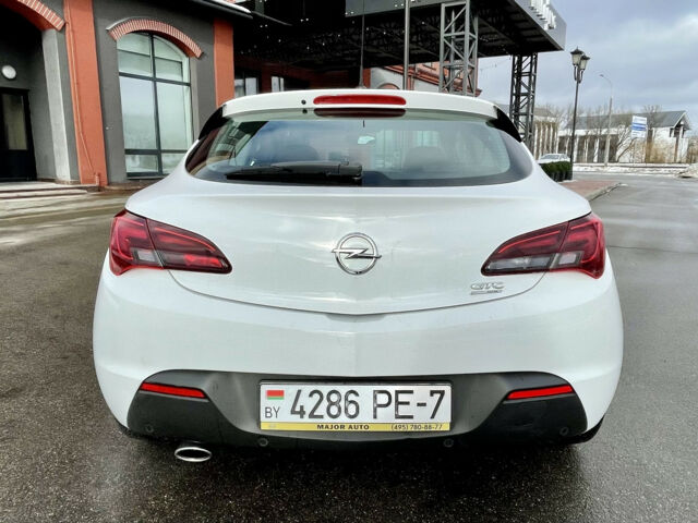 Opel Astra 2014 года