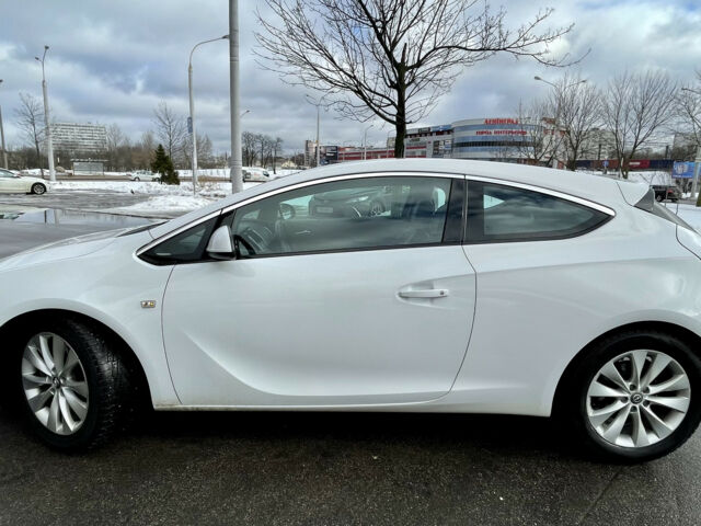 Opel Astra 2014 года