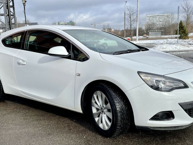 Opel Astra 2014 года