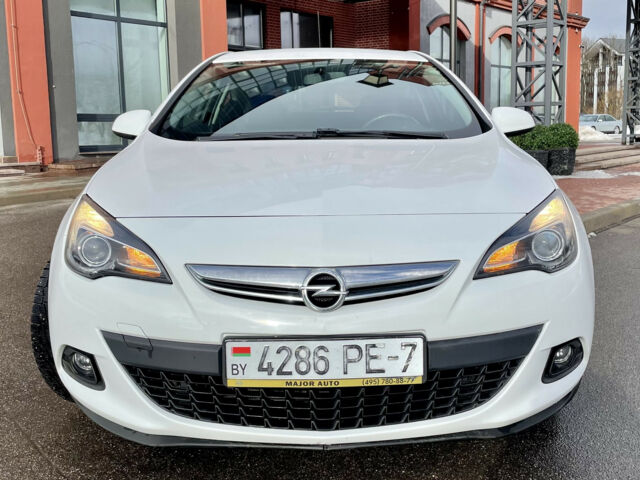Opel Astra 2014 года