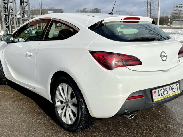 Opel Astra 2014 года