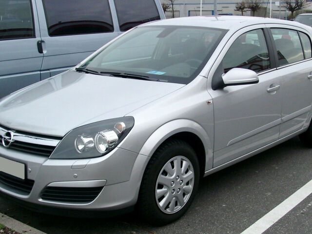 Опель Астра 2004 року Opel Astra 2004 року