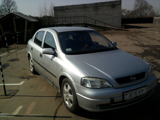 Opel Astra 2001 года