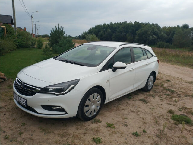 Opel Astra 2019 года