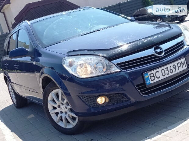 Opel Astra 2008 года