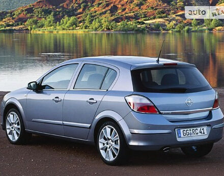 Opel Astra 2012 року