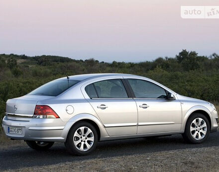 Opel Astra 2008 года