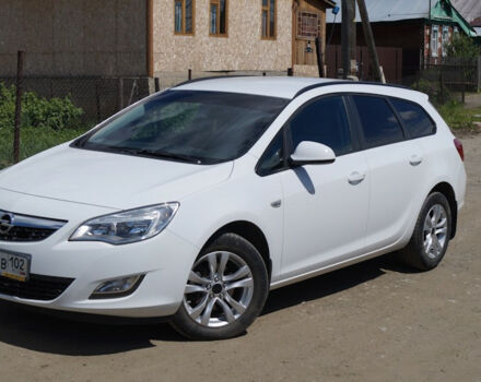 Opel Astra 2014 року