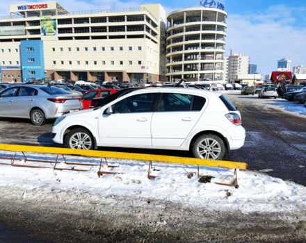 Opel Astra 2012 года - Фото 2 авто